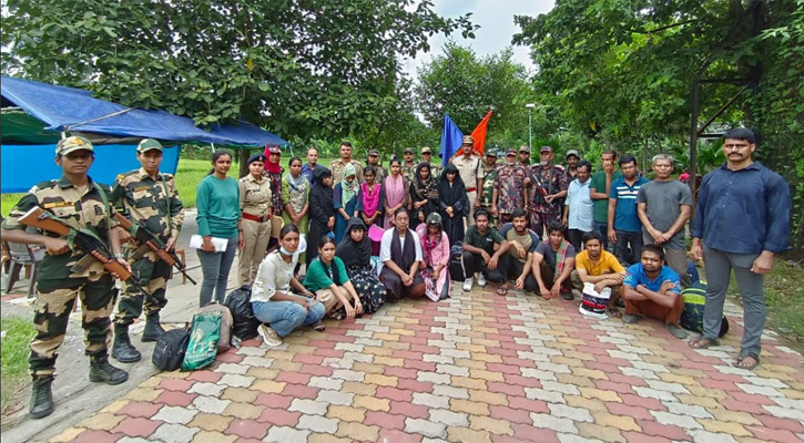চুয়াডাঙ্গার দর্শনা সীমান্তে বিএসএফ ২২ বাংলাদেশীকে হস্তান্তর
