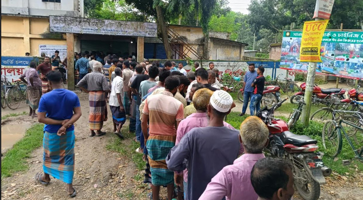 জীবননগরে আমন ও রবি মৌসুমে সারের তীব্র সংকট, বিপাকে কৃষক
