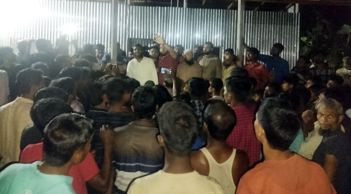 লক্ষ্মীপুরে বন্ধুর স্ত্রীকে তুলে আনতে গিয়ে গণধোলাইয়ের শিকার তিন যুবক