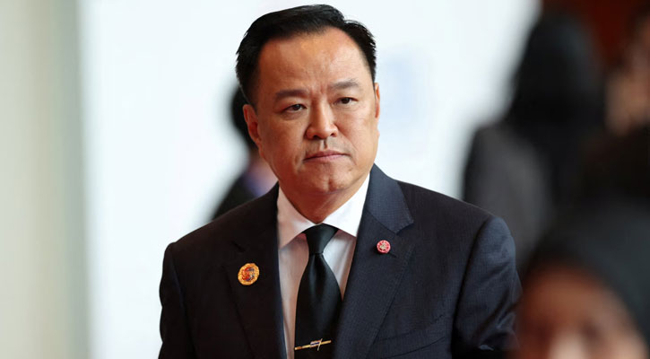 সংসদ ভেঙে দিলেন থাই প্রধানমন্ত্রী