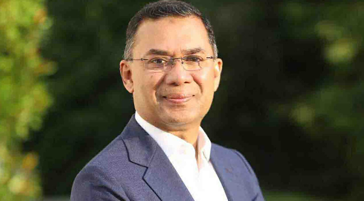 বাড়ির দরজা খুলেই প্রধানমন্ত্রী বললেন, ‘চলেন যুদ্ধে যাই’