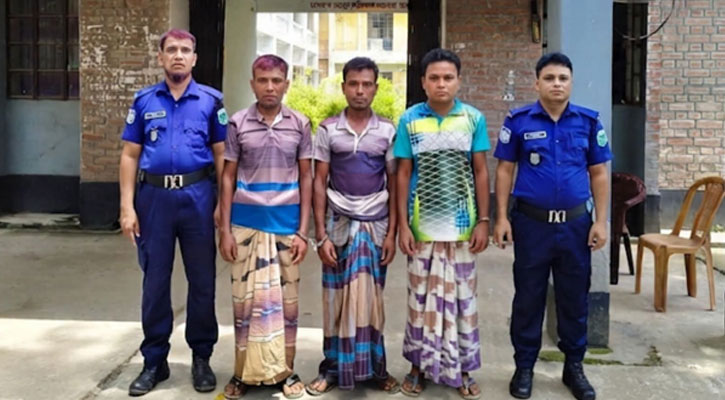 তানোরে সাজাপ্রাপ্ত তিন আসামি গ্রেফতার