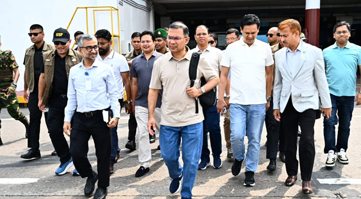 মৌলভীবাজারের পথে প্রধানমন্ত্রী