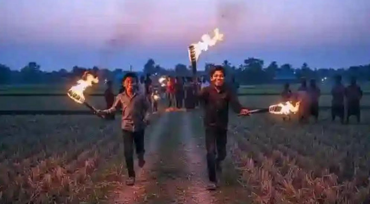 হারাতে বসা মাদারগঞ্জের আগুন খেলা আবারও জ্বলে উঠল মোসলেমাবাদে