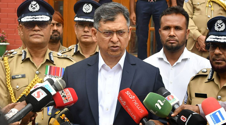 গণঅভ্যুত্থানের আকাঙ্ক্ষা অনুযায়ী সংবিধান সংস্কার করা হবে: স্বরাষ্ট্রমন্ত্রী