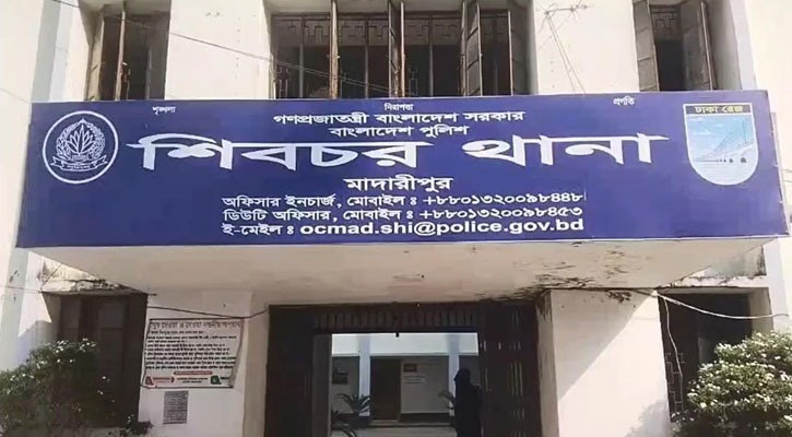 মাদারীপুরে বাবাকে কোদাল দিয়ে কুপিয়ে হত্যা করল ছেলে