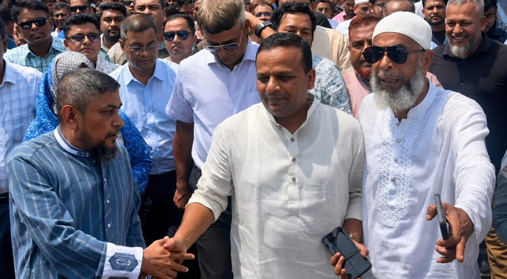 নৌপথের পুরনো ঐতিহ্য ও জনআস্থা ফিরিয়ে আনতে কাজ করছে সরকার