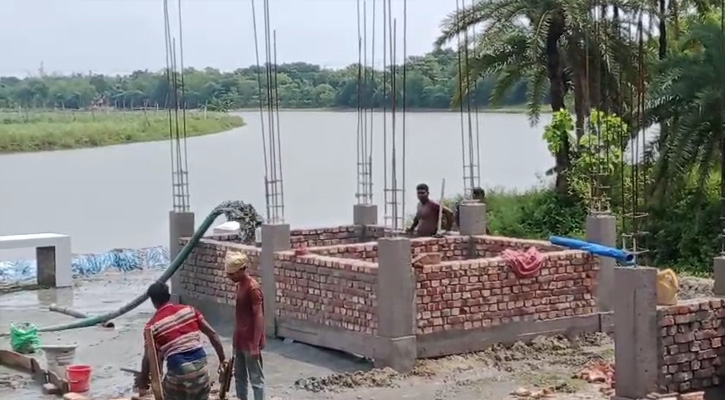 জীবননগরে পার্ক ভরাটের বরাদ্দ পিআইসির নামে, বিল নিয়ে নয়-ছয় ইউএনওর