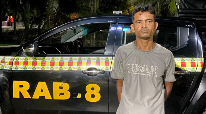 তালতলীতে দুর্ধর্ষ ডাকাত ‘সর্দার’ র‌্যাবের হাতে গ্রেফতার