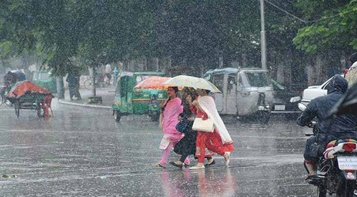 ঢাকায় বজ্রসহ বৃষ্টির সম্ভাবনা, কমতে পারে তাপমাত্রাও