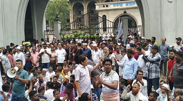 নগর ভবনে ইশরাক অনুসারীদের দুই গ্রুপের সংঘর্ষ, আহত ২