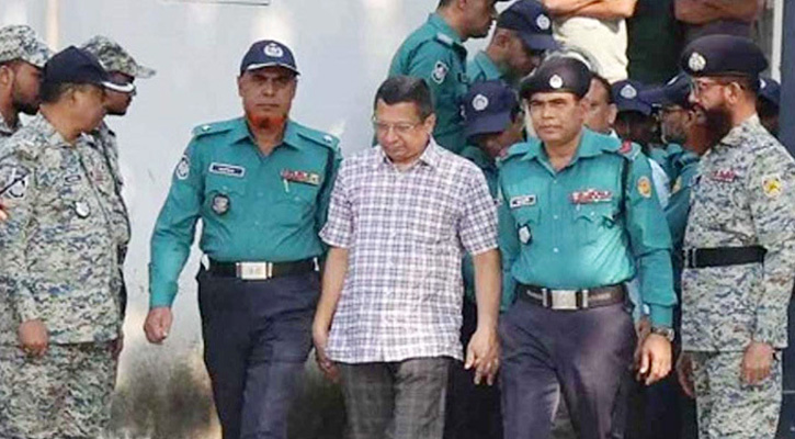 অশ্রুসজল চোখে দেশবাসীর কাছে ক্ষমা চাইলেন সাবেক আইজিপি মামুন