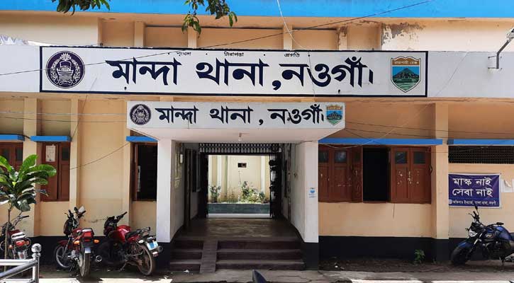 মান্দায় সড়ক দুর্ঘটনায় ভ্যানচালকের মৃত্যু