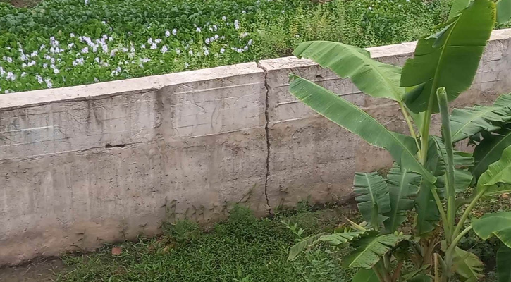 লালপুরে বরেন্দ্র প্রকল্পে অনিয়ম