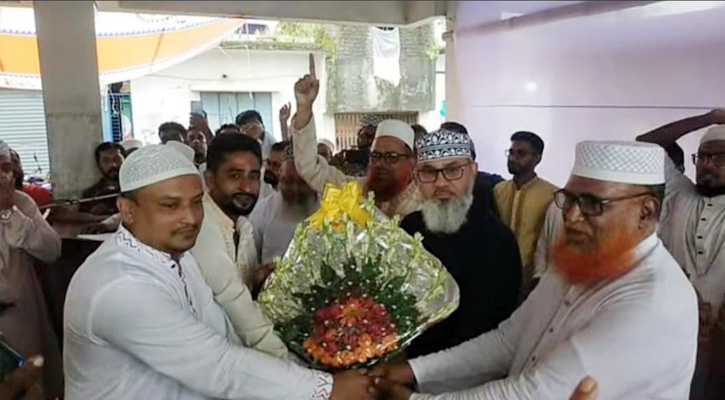পিরোজপুরে জামায়াতে যোগ দিলেন বিএনপি ও জাতীয় পা‌র্টির ৫০ নেতাকর্মী