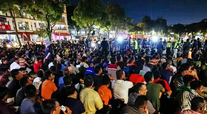 মালয়েশিয়ায় ১৫০ বাংলাদেশিসহ আটক প্রায় ৯০০ অভিবাসী