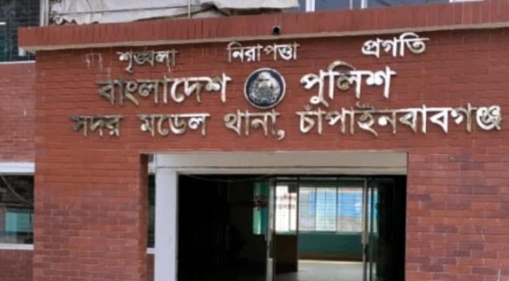 চাঁপাইনবাবগঞ্জের ইসলামপুরে নিষিদ্ধ আওয়ামী লীগ নেতার দাপট, ককটেল হামলা