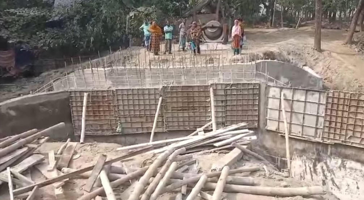 গলাচিপায় নির্মাণের ১ দিনের পর ভেঙে পড়ল কালভার্ট