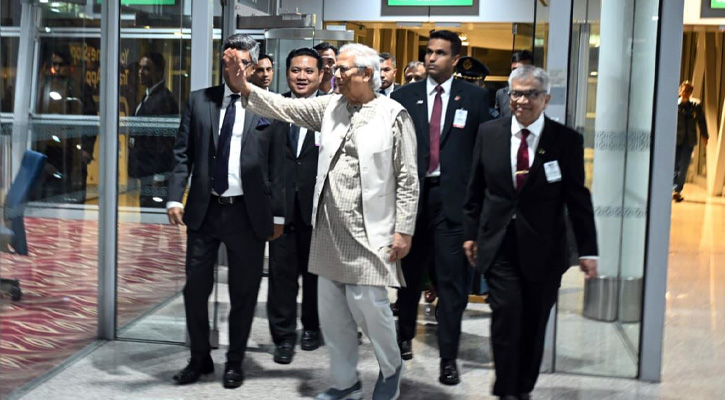 মালয়েশিয়া সফর শেষে দেশে পথে প্রধান উপদেষ্টা