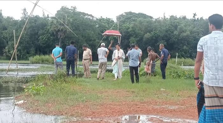 গৌরীপুরে বালুয়া নদী থেকে তিনটি অবৈধ বাঁধ অপসারণ