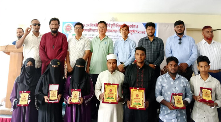 বাঘাইছড়িতে এসএসসি পরীক্ষায় উত্তীর্ণদের সংবর্ধনা ও মেধাবীদের মাঝে শিক্ষা উপকরণ বিতরণ