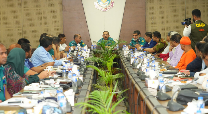 শারদীয় দুর্গাপূজা এ বছর উৎসবমুখর পরিবেশে অনুষ্ঠিত হবে: ডিএমপি কমিশনার