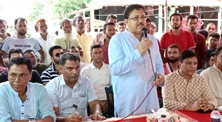 শ্রীপুরে বিএনপি নেতা মনোয়ার হোসেনের পূজামণ্ডপ পরিদর্শন ও শুভেচ্ছা বিনিময়