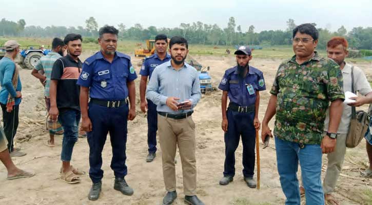 মান্দায় ভ্রাম্যমাণ আদালতের পৃথক অভিযানে ৫৬ হাজার টাকা জরিমানা