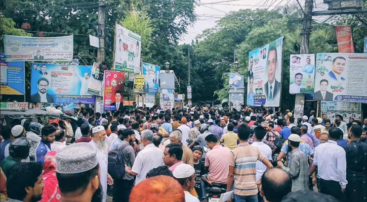 শেরপুরে চন্দন পালের জামিনে উত্তেজনা: ডিসি গেইট অবরোধে বৈষম্যবিরোধী আন্দোলনকারীরা