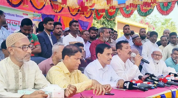 নিয়ামতপুরে খাল খনন কার্যক্রম উদ্বোধন করলেন ভূমিমন্ত্রী