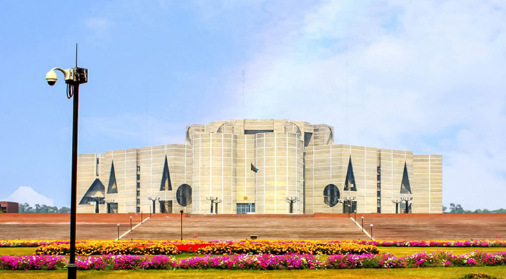 নতুন মন্ত্রিসভায় আসতে পারেন যারা
