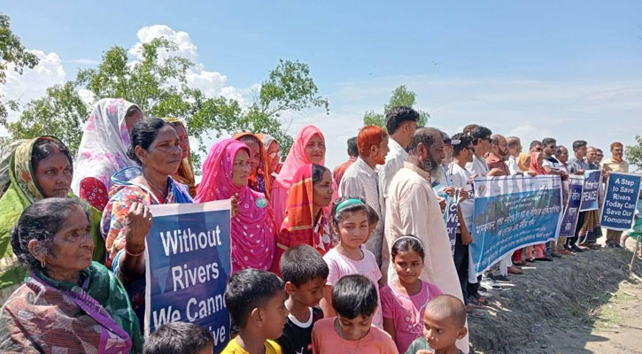 সুন্দরবনের প্রাণ পশুর নদ কয়লা-বিষ ও প্লাস্টিক দূষণে আক্রান্ত