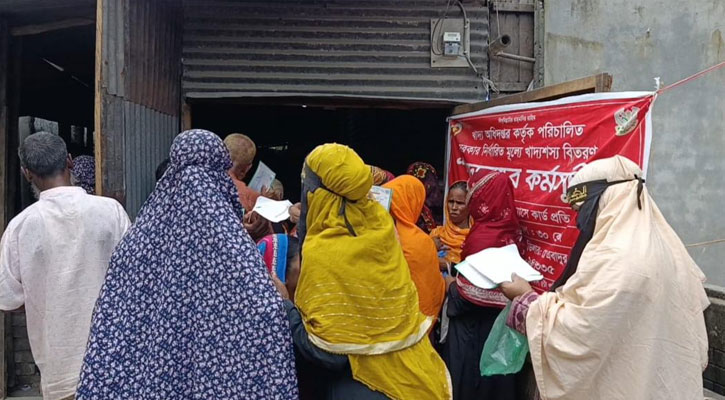 বেলকুচিতে খাদ্যবান্ধব কর্মসূচির চাল বিক্রিতে অনিয়ম: ডিলার বিরুদ্ধে  অভিযোগ