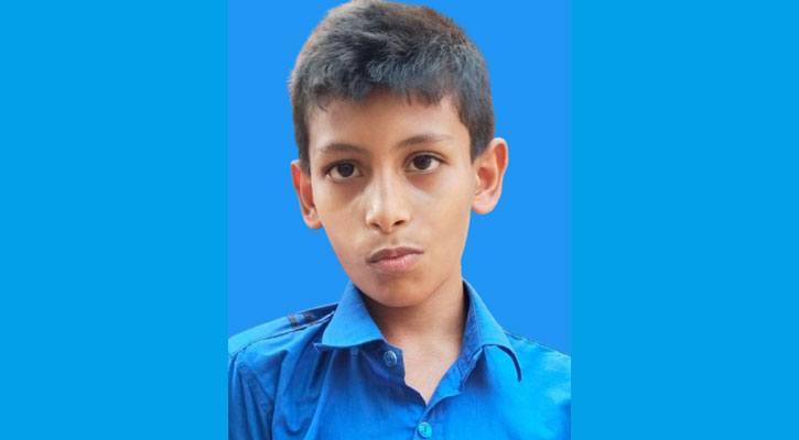 পানিতে ডুবে বেঁচে ফেরা কোটচাঁদপুরের সেই শিশু তুহিনের গল্প