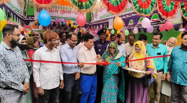 নিয়ামতপুরে তিন দিনব্যাপী জাতীয় ফল মেলার উদ্বোধন