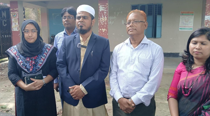 মুকসুদপুরে নকলমুক্ত শান্তিপূর্ণ পরিবেশে এইচএসসি পরীক্ষা অনুষ্ঠিত হচ্ছে — জেলা প্রশাসক