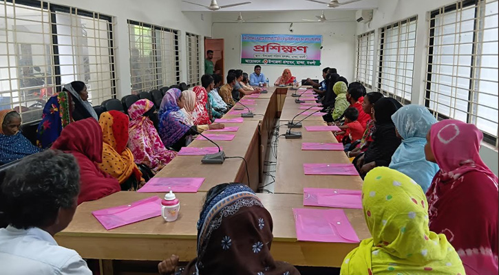 মান্দায় বাল্যবিবাহ প্রতিরোধে প্রশিক্ষণ ও সচেতনতা কার্যক্রম, ইউএনও’র নেতৃত্বে বহুমুখী উদ্যোগ