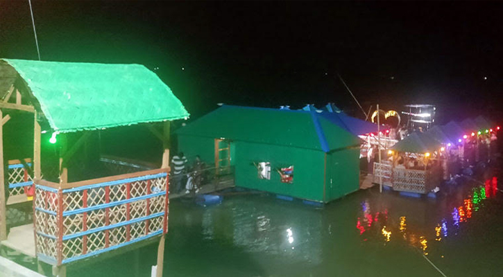 চাঁদপুরে ধনাগোদা নদীতে অবৈধ ভাসমান রেষ্টুরেন্ট, অবৈধ দখল, প্রশাসন নিশ্চুপ