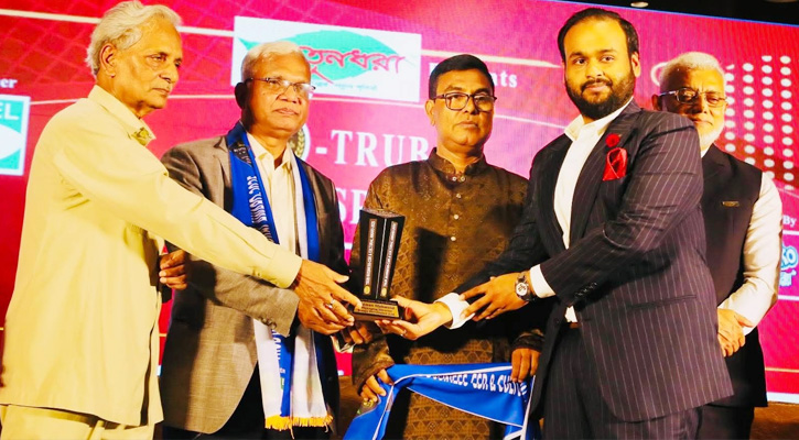 ট্রাব বিজনেস সিএসআর অ্যান্ড কালচারাল অ্যাওয়ার্ডে ভূষিত সালমান মাহমুদ
