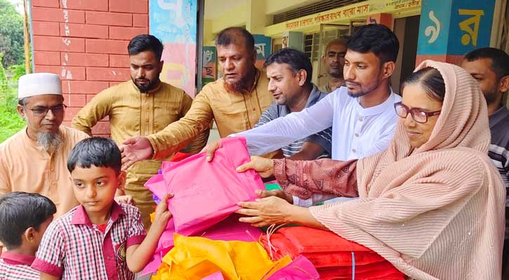 রূপগঞ্জে সহস্রাধিক শিক্ষার্থীর মাঝে শিক্ষা উপকরণ বিতরণ