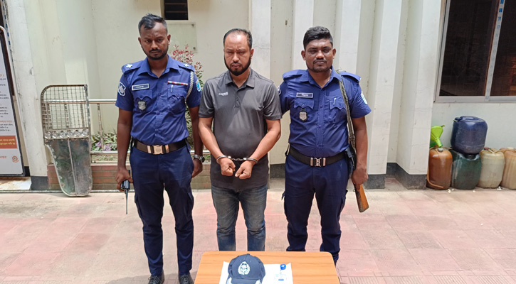রূপগঞ্জে অতিরিক্ত পুলিশ সুপার পরিচয়ে ডাকাত দলের সদস্য গ্রেপ্তার