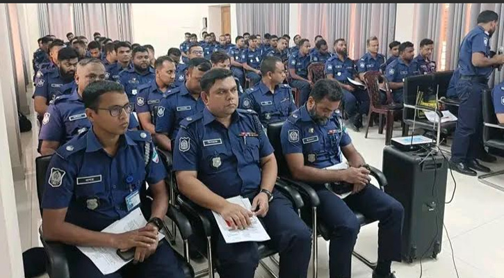 খুলনা রেঞ্জে সামাজিক যোগাযোগ মাধ্যম ব্যবহার নিয়ে পুলিশের বিশেষ মতবিনিময়