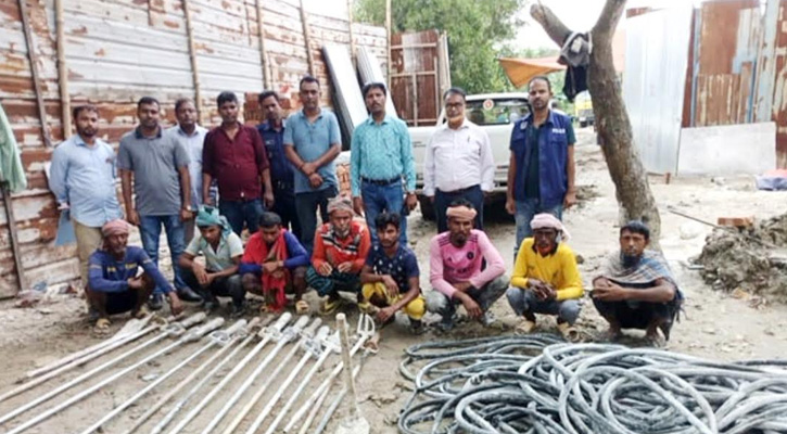 দাউদকান্দিতে চুন কারখানার অবৈধ গ্যাস সংযোগ বিচ্ছিন্ন, আটক ৮ শ্রমিক