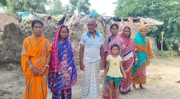 দারিদ্র্য ও মানসিক অসুস্থতায় হারিয়ে যাওয়া ষষ্টি চন্দ্র ফিরলেন পরিবারে