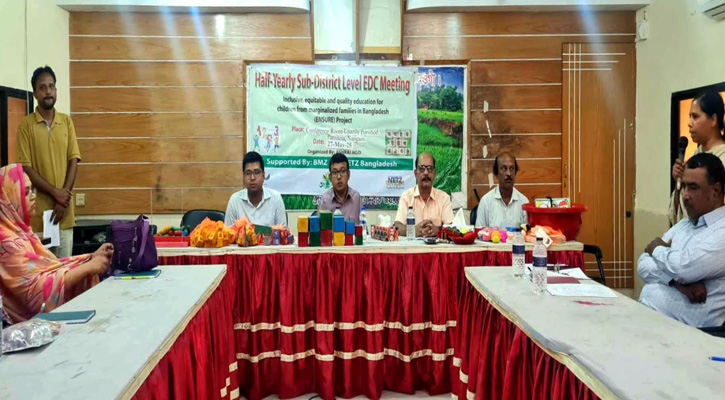 নওগাঁর পত্নীতলায় আশ্রয় এনশিওর প্রকল্পের অর্ধ-বার্ষিক ইডিসি সভা অনুষ্ঠিত