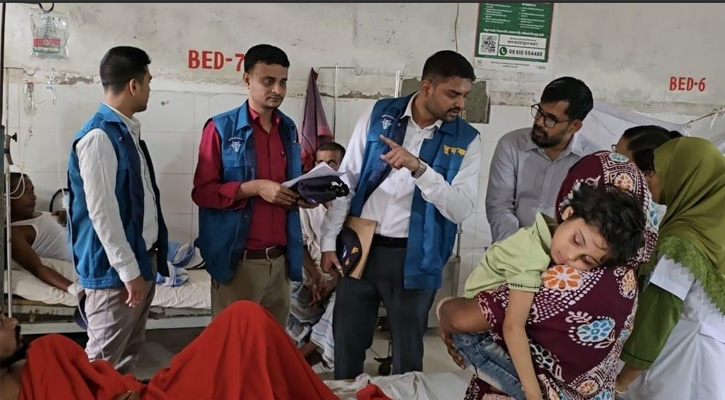 পলাশ উপজেলা স্বাস্থ্য কমপ্লেক্সে অনিয়মের অভিযোগে দুদকের অভিযান