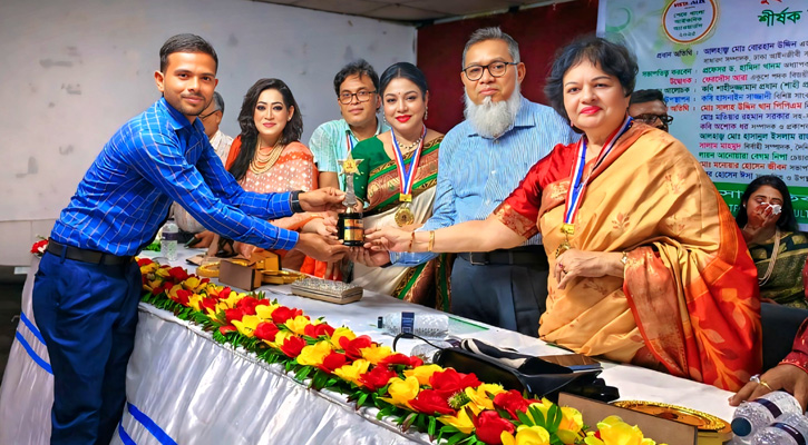 শেরে বাংলা আইকনিক অ্যাওয়ার্ড পেলেন ভাঙ্গুড়ার ক্রীড়া সাংবাদিক সাখাওয়াত