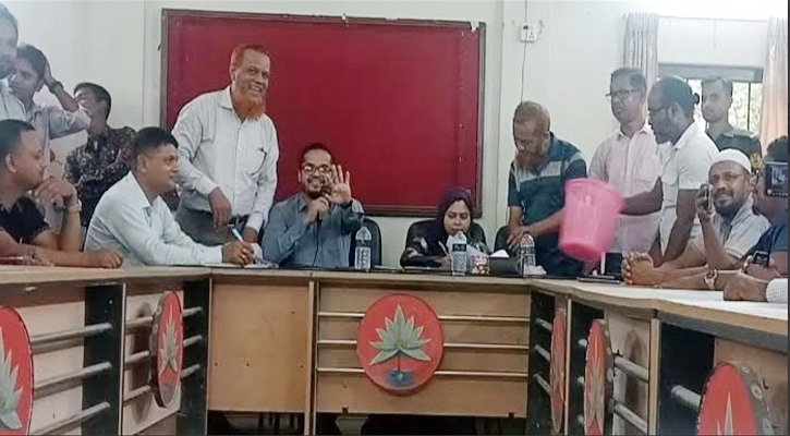 গৌরীপুরে যুব উন্নয়নের কম্পিউটার প্রশিক্ষণ কোর্সের লটারির ড্র অনুষ্ঠিত