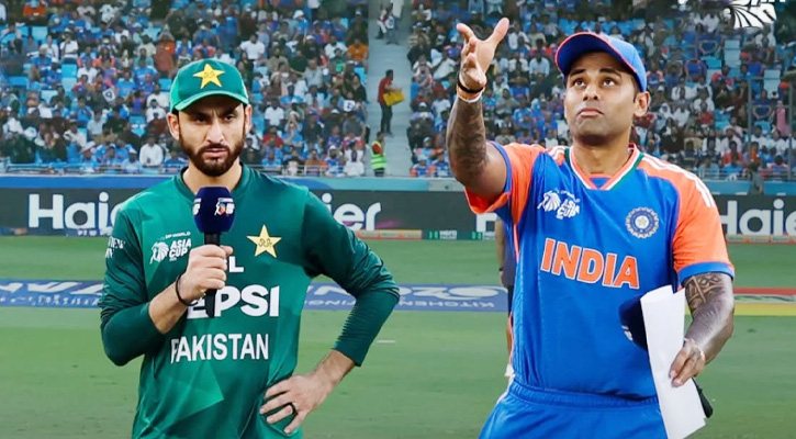 টস জিতে পাকিস্তানকে ব্যাটিংয়ে পাঠালো ভারত