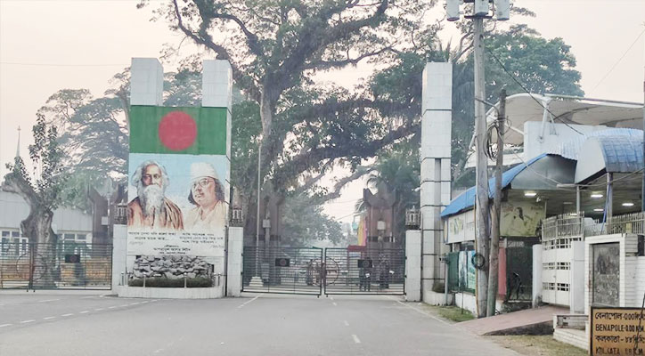 স্থলপথে যাত্রীদের খরচ বেড়েছে ২০০ থেকে ৫০০ রুপি